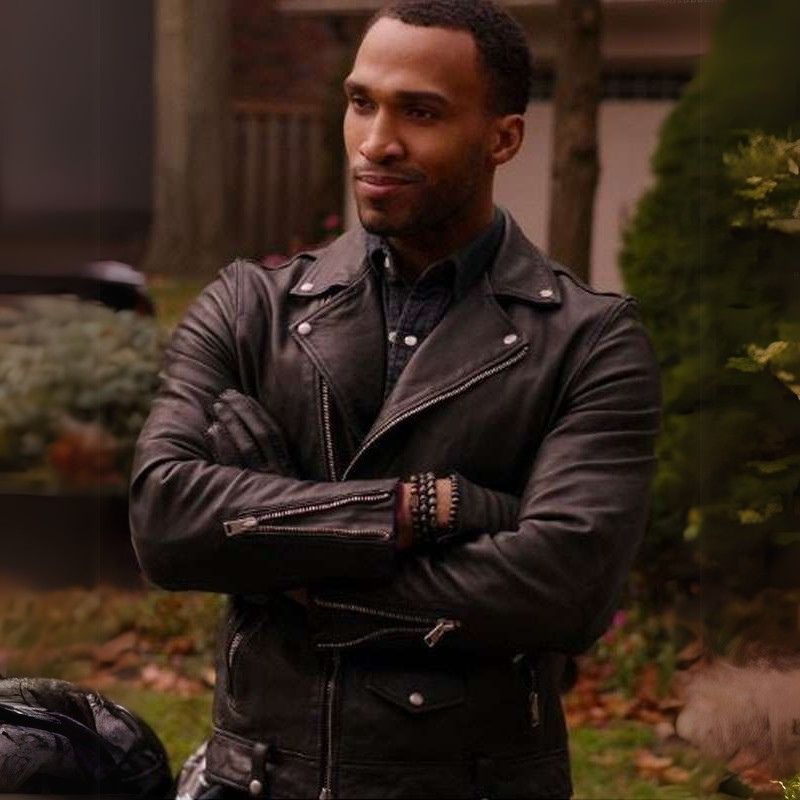 Ginny & Georgia Nathan Mitchell Leather Jacket